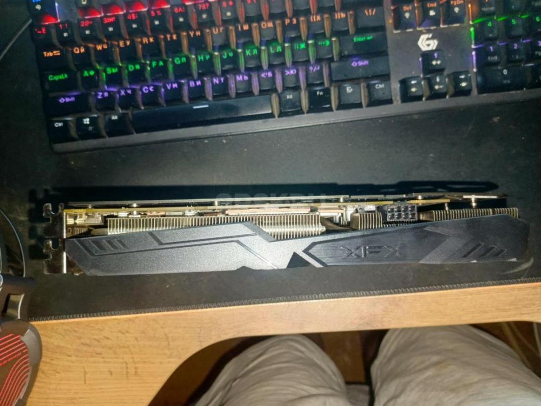 продам видеокарту RX-590GME 8G недавно менял термо пасту и прокладки - Орск