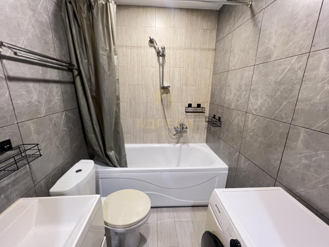 Продаётся тёплая, уютная квартира с удобной планировкой, общей площадью 35,2 кв. - Оренбург