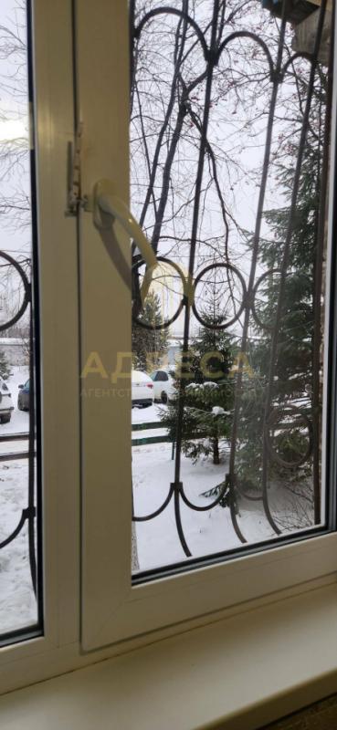 Продается трехкомнатная квартира!📍 Расположение: Удобный первый этаж. - Оренбург