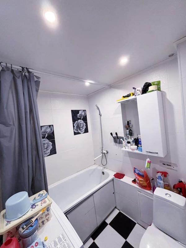 ПРОДАЕТСЯ ХОРОШАЯ УЛУЧШЕННОЙ ПЛАНИРОВКИ 2Х-КОМНАТНАЯ КВАРТИРА В САМОМ ЛУЧШЕМ РАЙОНЕ ГОРОДА на остано - Новотроицк