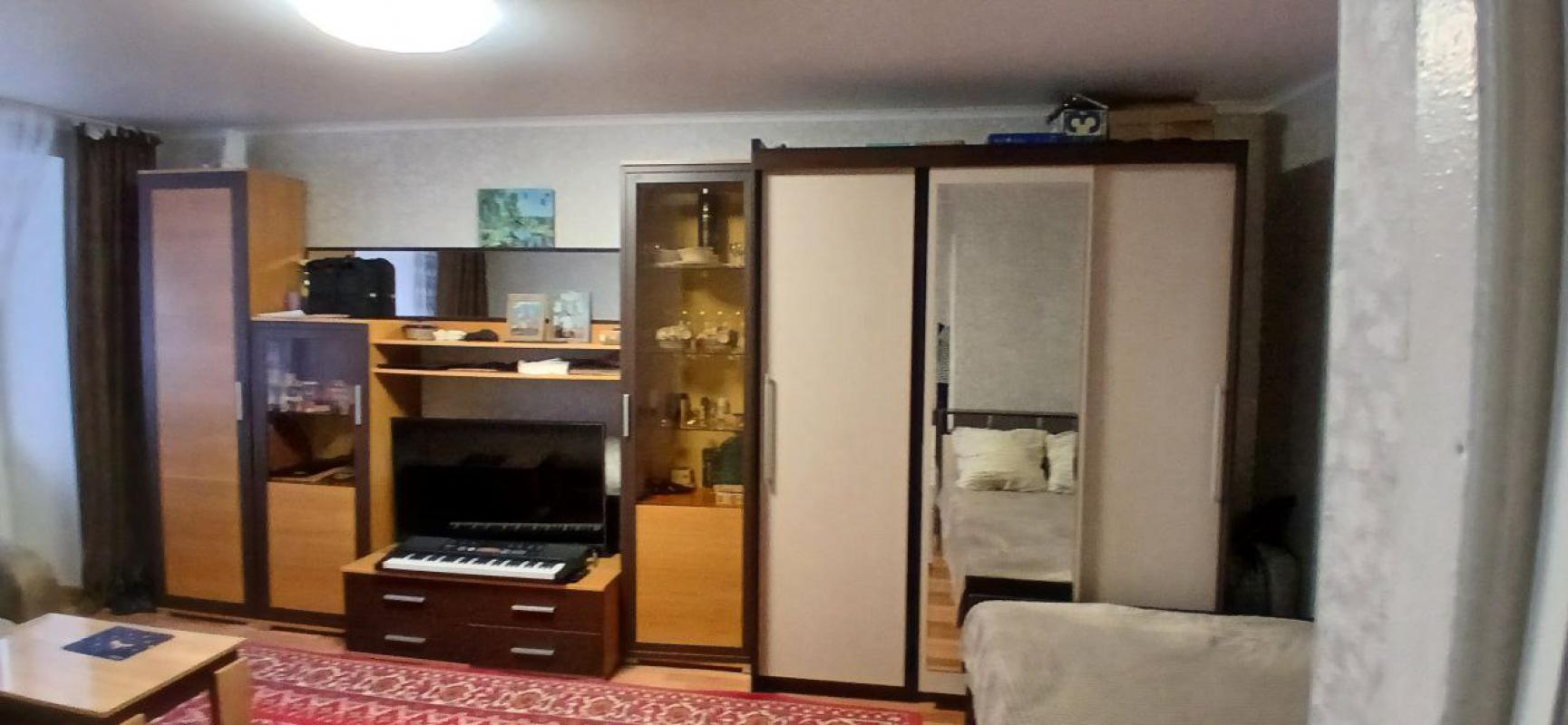 Продаётся однокомнатная квартира, г. - Новотроицк