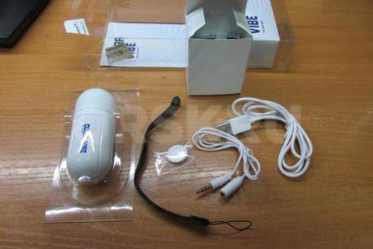 Не блютуз. - Гай