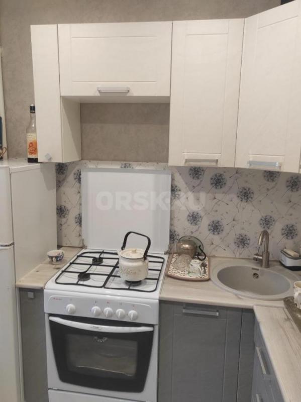 Сдаю на длительный срок 2-комн. - Орск