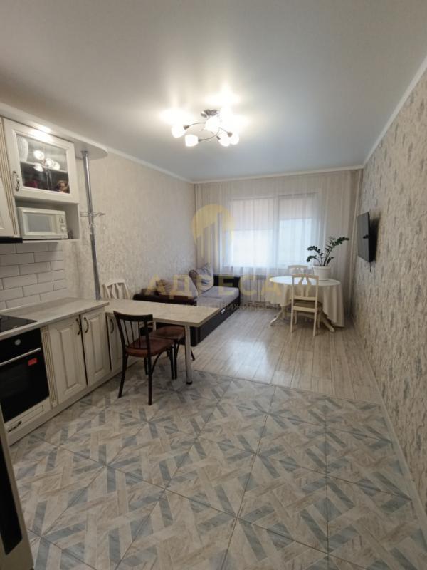 Продается уютная 2 (евро) -комнатная квартира в сердце развитого района! - Оренбург