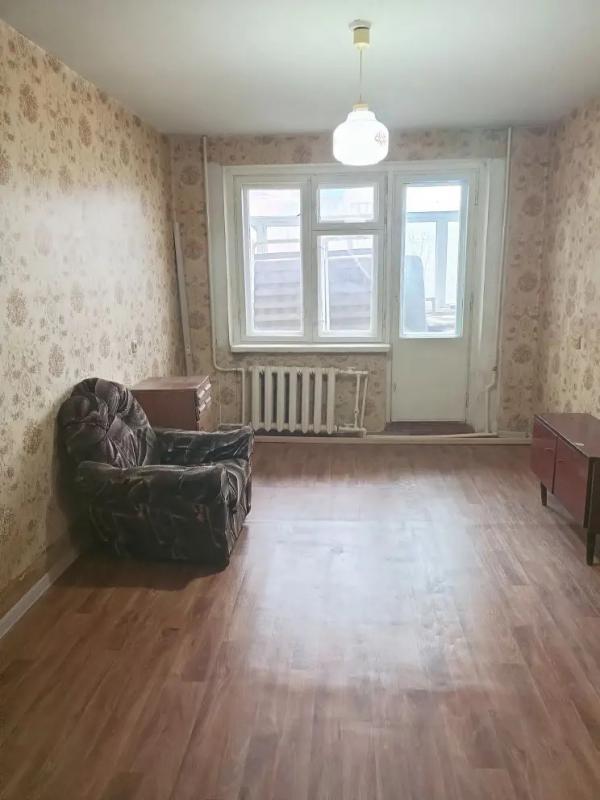 Однокомнатная квартира
улучшенной планировки
1/9 этаж
требует ремонта
но вы сделаете его под свой вк - Новотроицк