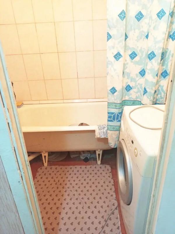 Однокомнатная квартира
улучшенной планировки
1/9 этаж
требует ремонта
но вы сделаете его под свой вк - Новотроицк