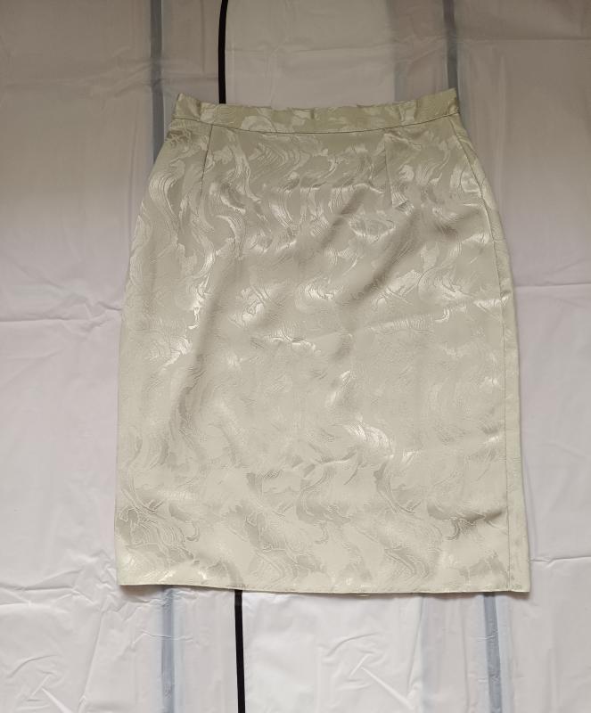 Продаётся женский костюм - Новотроицк