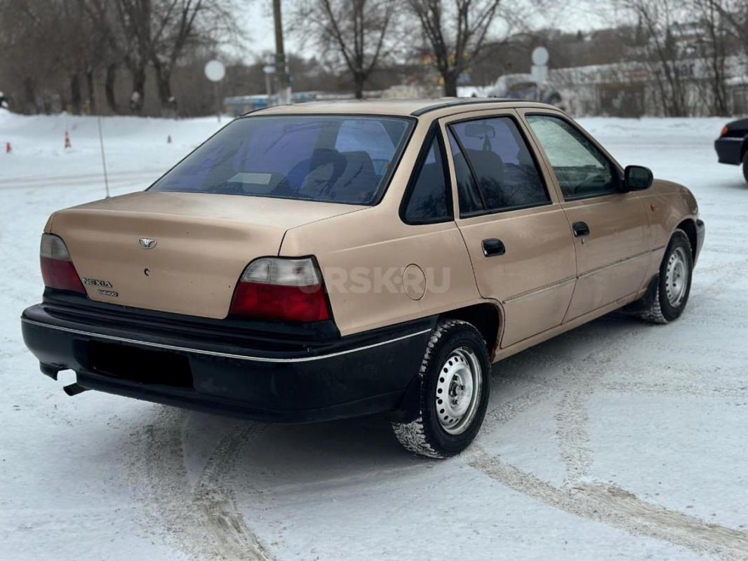 Продам Daewoo Nexia ЛЮКС 2002г в хорошем состоянии.
2 собственника. - Орск