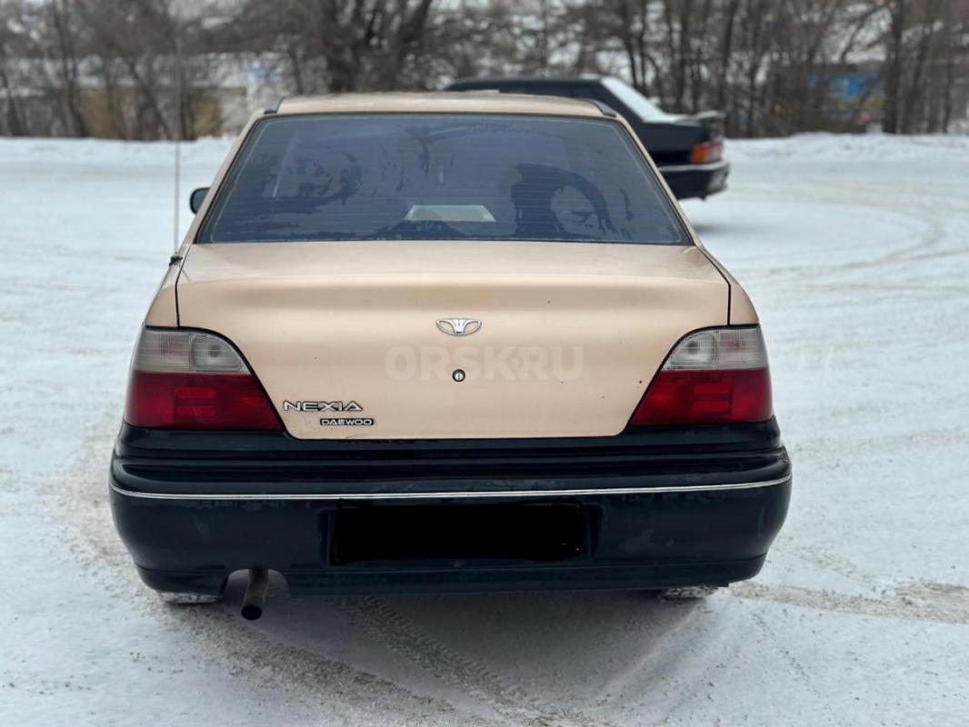 Продам Daewoo Nexia ЛЮКС 2002г в хорошем состоянии.
2 собственника. - Орск
