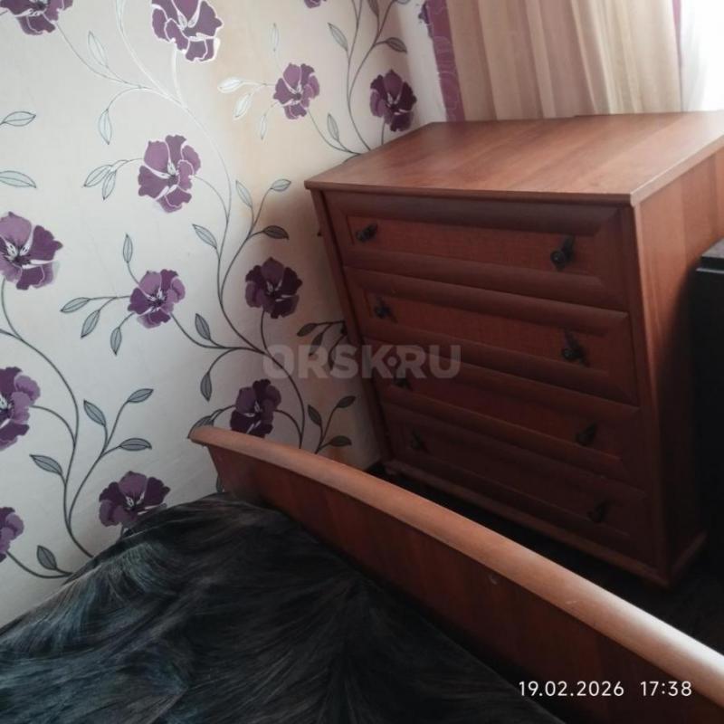 Продам спальный гарнитур ,,в хорошем состояний ,можно по отдельности - Орск