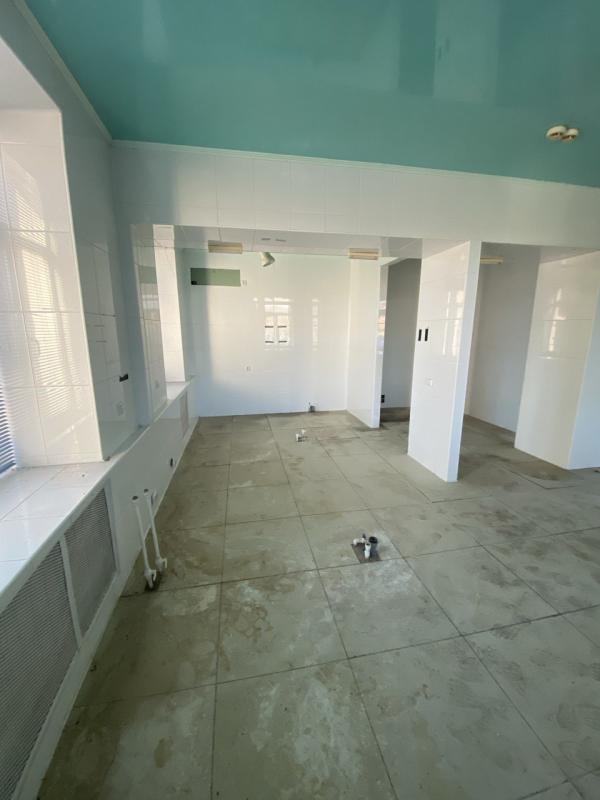 Продается коммерческое помещение на 1ом этаже по адресу: г. - Новотроицк