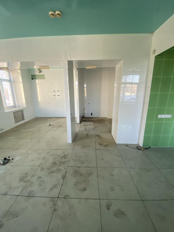 Продается коммерческое помещение на 1ом этаже по адресу: г. - Новотроицк