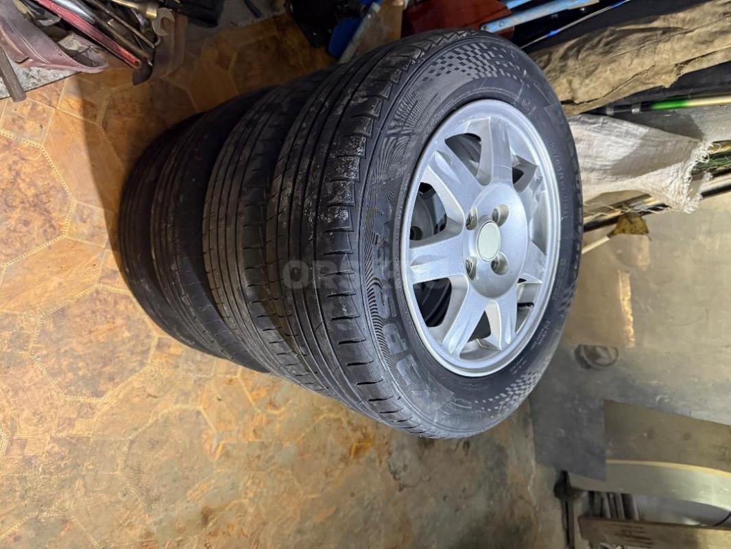 Продам Kia Spectra 2006 года, 2 комплекта колес, лето на дисках,Гур, кондиционер заправленный, обогр - Орск