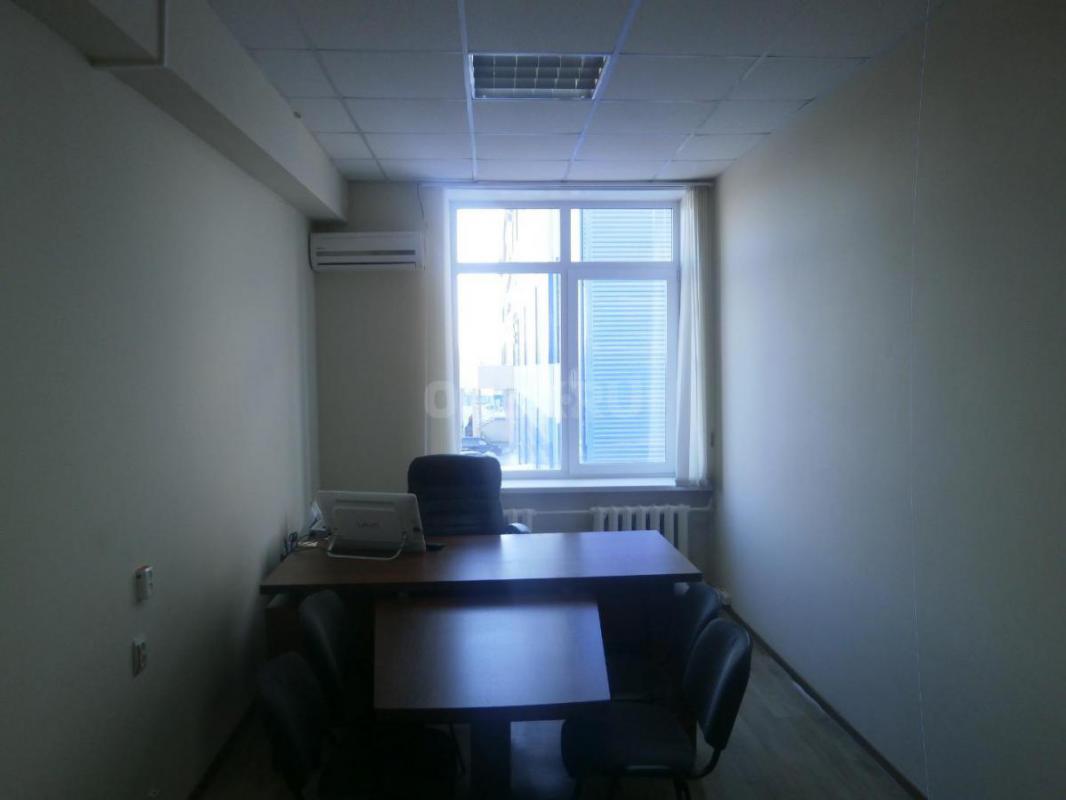 Сдаются помещения под офис , склад , швейное производство , справа  от ТРК ЕВРОПЕЙСКИЙ в офисном зда - Орск