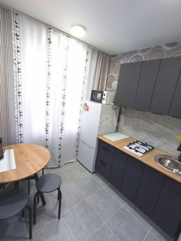 Посуточно 2ух комнатная квартира. - Орск