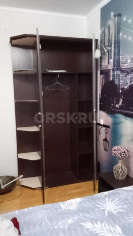 продам спальный гарнитур,кровать,шкаф,2 тумбочки.состояние идеальное.торг уместен.саморазбор,самовыв - Орск