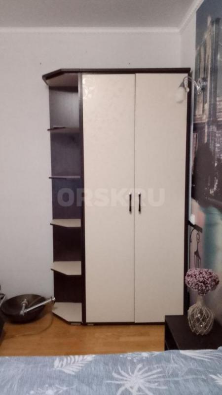 продам спальный гарнитур,кровать,шкаф,2 тумбочки.состояние идеальное.торг уместен.саморазбор,самовыв - Орск