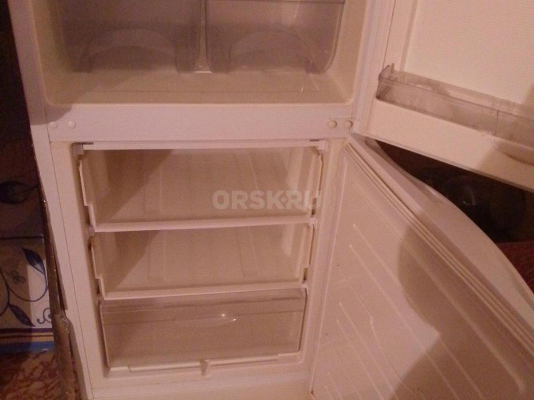 Холодильник Атлант б/у на запчасти - Орск