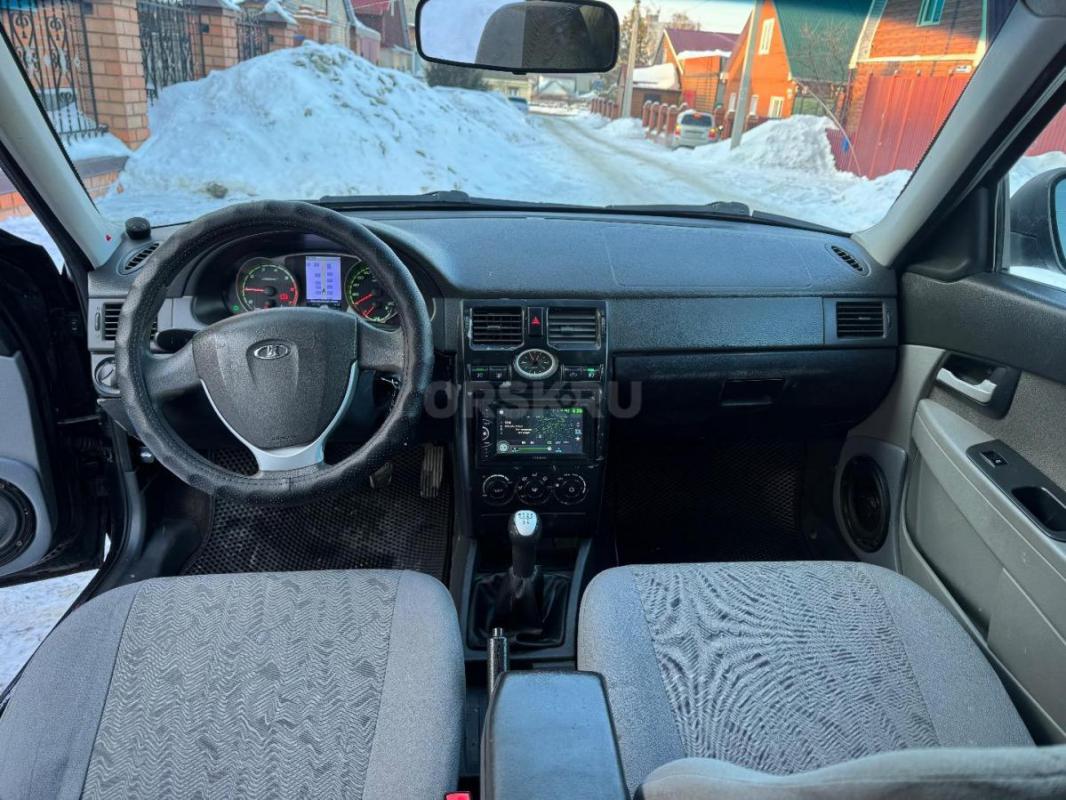 Продам приору 2013 год в хорошей комплектации кондиционер навигация музыка
хорошая, автозапуск, тех - Орск