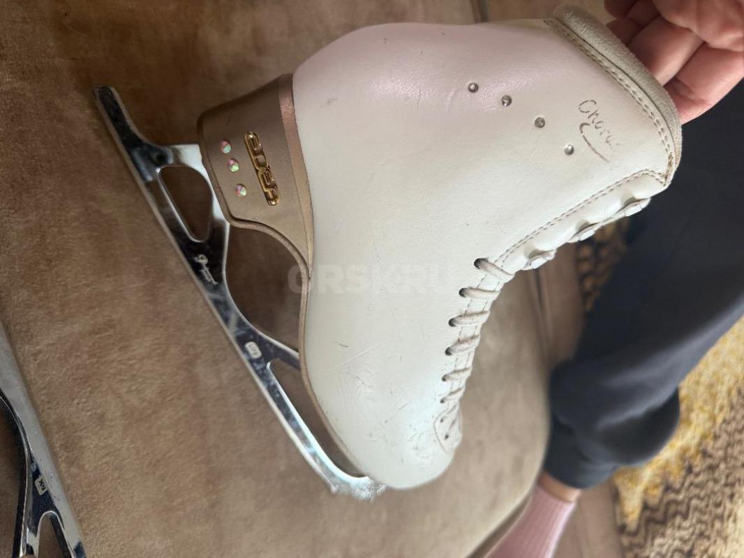 Продам коньки Edea Chorus 235, лезвия MK Light, в отличном состоянии. - Орск