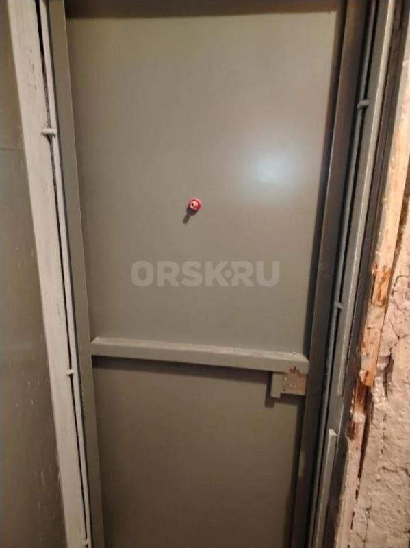 Входная металлическая дверь с новым замком. - Орск