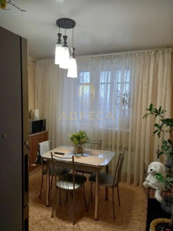 Продается просторная 1-комнатная квартира  с качественным ремонтом.
&bull; Пластиковые окна& - Оренбург