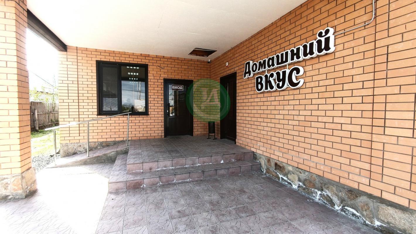 Продам магазин-пекарню в Адамовке на улице Советская д.97. - Адамовка