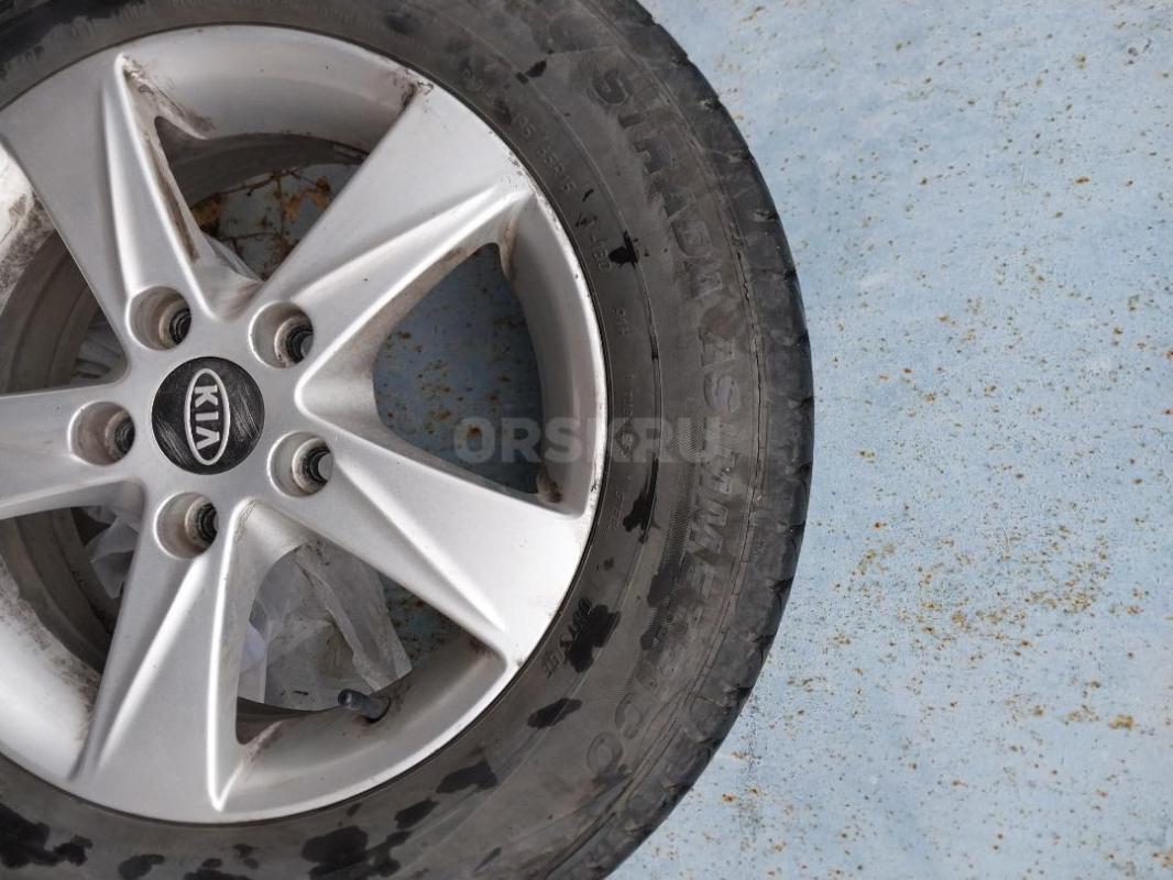 ПРООДАМ комплект колес 195 65 15 в хорошем состоянии подходят на корейские, китайские и японские авт - Орск