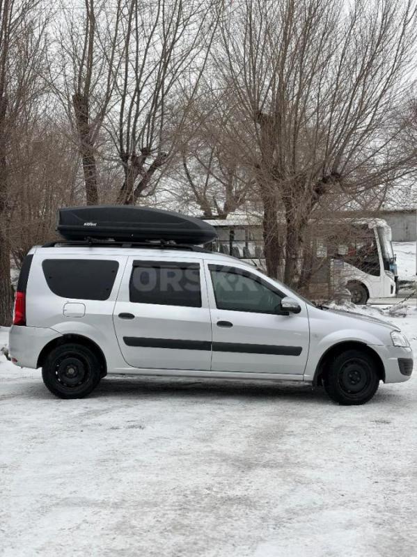 Пробег 174000. 2017 год, подогревы сидений, кондиционер, 7 мест. 3 собственника (по факту два). - Орск