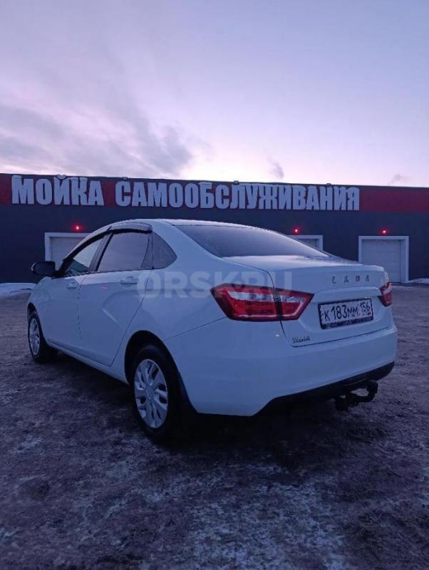 Продам семейный автомобиль Лада Веста (седан), 2020г. - Орск