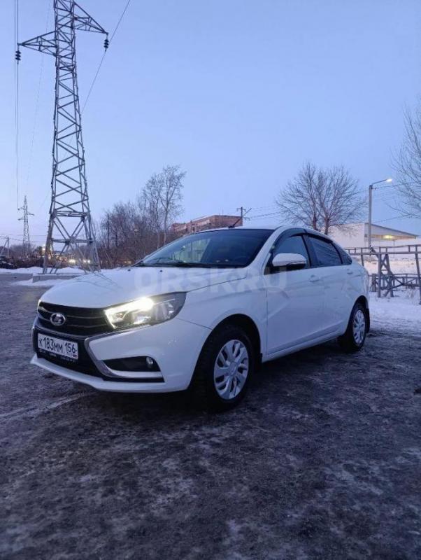 Продам семейный автомобиль Лада Веста (седан), 2020г. - Орск