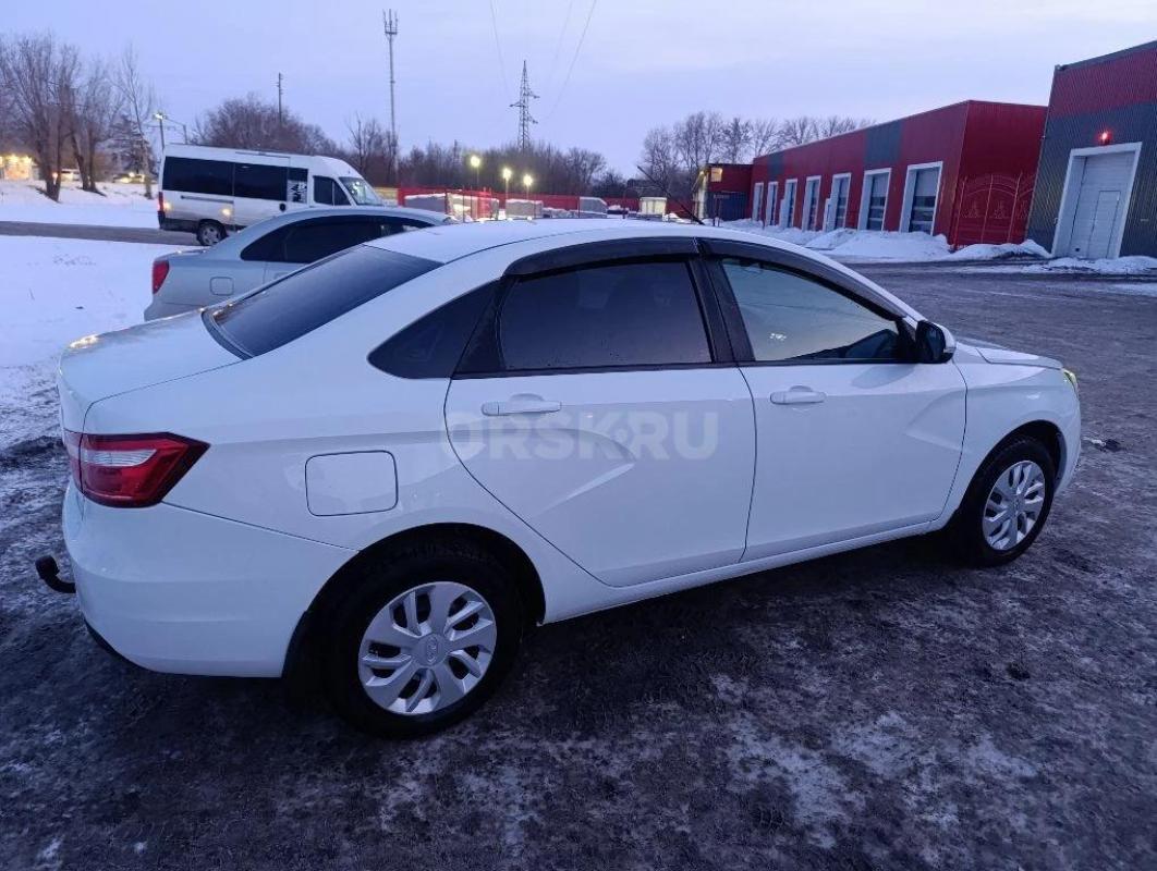 Продам семейный автомобиль Лада Веста (седан), 2020г. - Орск