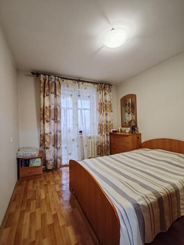 Продам 3-комнатную квартиру (62.7 кв. - Новотроицк