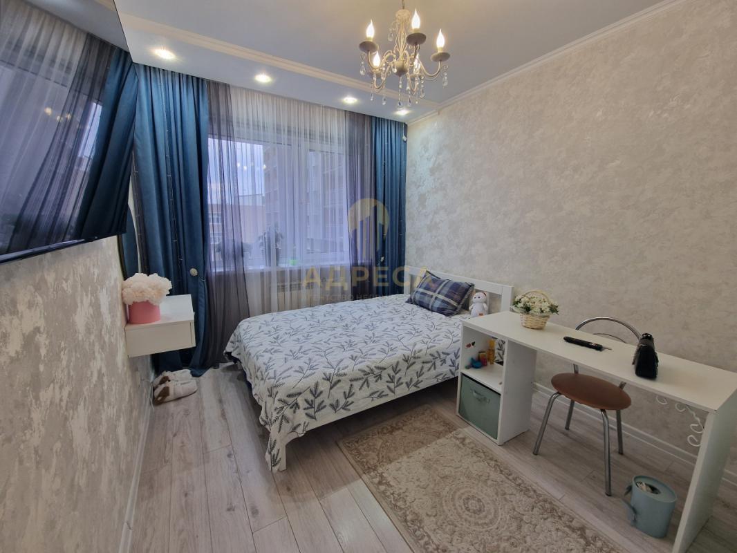 Продается двухкомнатная квартира в ЖК "Фаренгейт", с общей площадью 56,5 кв. - Оренбург