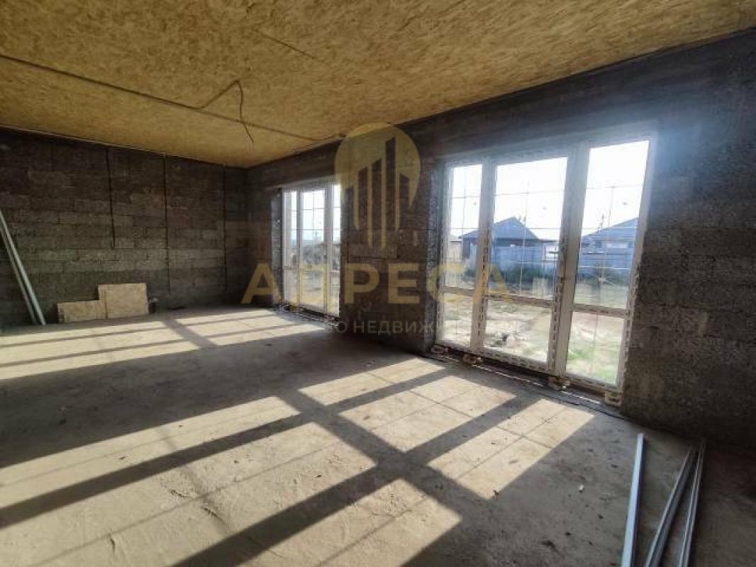 Предлагаем Вашему вниманию дом с интересным дизайном в п. - Соловьевка