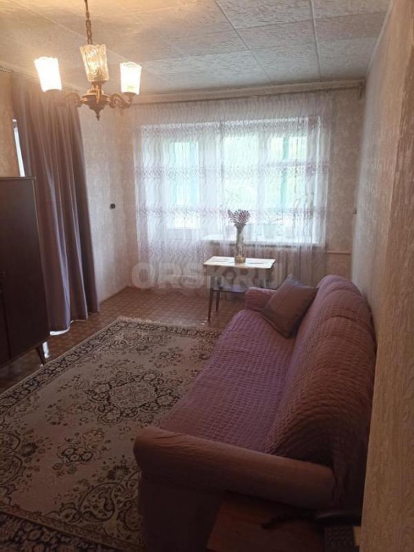 Продаю 3-х комнатную квартиру( маломерка), общей площадью 44 кв. - Орск