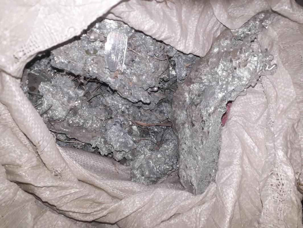 Ошмётки, отход, остатки, капли алюминия со шлаком примерно 360кг, 65р/кг. - Орск