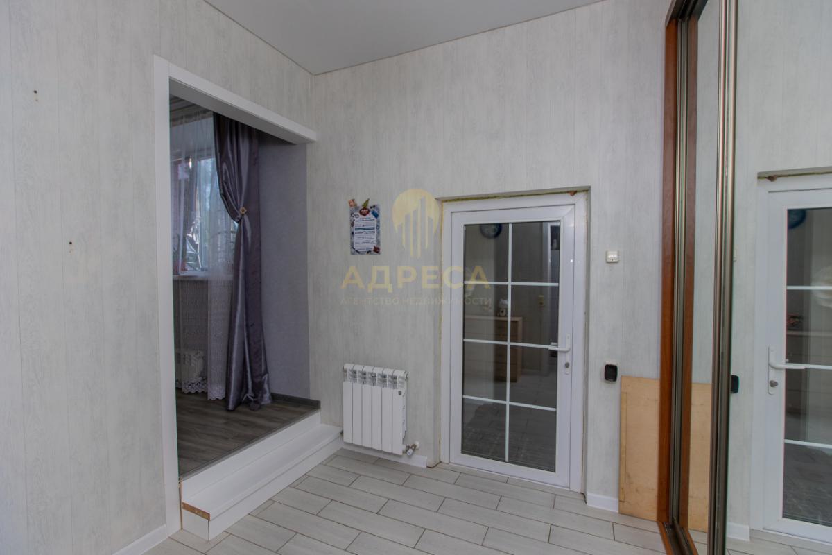 Продаётся 2-х этажный дом с земельным участком площадью 6 соток. - Оренбург