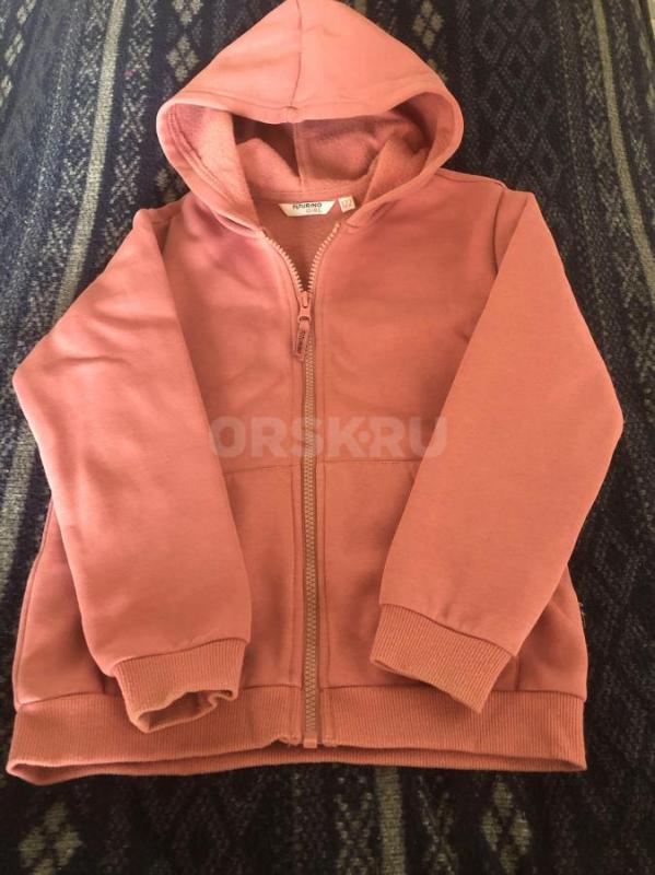 Продам детские вещи-куртка-весна-осень-500 руб.рост 128,толстовка-300 руб.рост 122,обувь-500 руб.раз - Орск