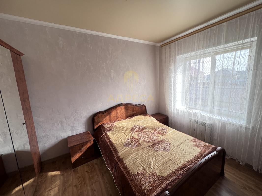 Продаётся просторный и надёжный дом для большой семьи, со всей необходимой инфраструктурой для комфо - Ленина