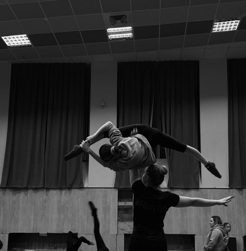 🎪 Сделайте ваше торжество незабываемым с цирковыми артистами! 🎉

Хотите добавить волшебства и ярки - 