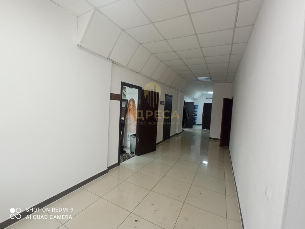 Продается Коммерческое 2-х этажное здание, (арендаторами) площадью 695,2 кв. - Оренбург