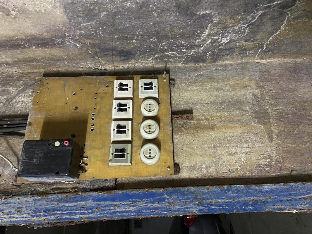 Продается подземный гараж под центральным рынком - Новотроицк