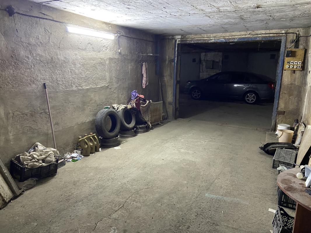 Продается подземный гараж под центральным рынком - Новотроицк