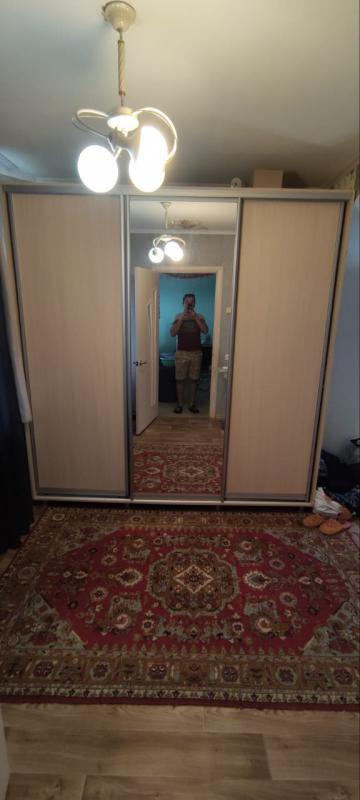 Сдам 2-х комнатную квартиру переделанную с 3-х комнатной, всё необходимое для проживания есть( мебел - Новотроицк