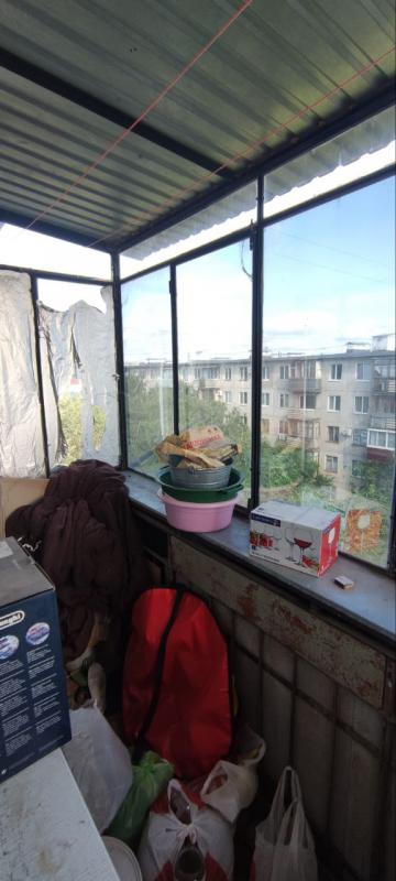 Сдам 2-х комнатную квартиру переделанную с 3-х комнатной, всё необходимое для проживания есть( мебел - Новотроицк