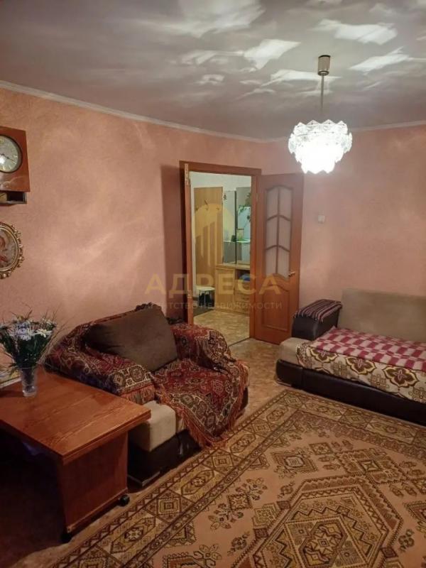 Продается просторная 2х комнатная квартира! - Оренбург