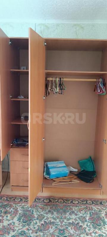 Продам в хорошем состоянии шкаф 133длина 215 высота 58 глубина Срочно в связи с ремонтом - Орск