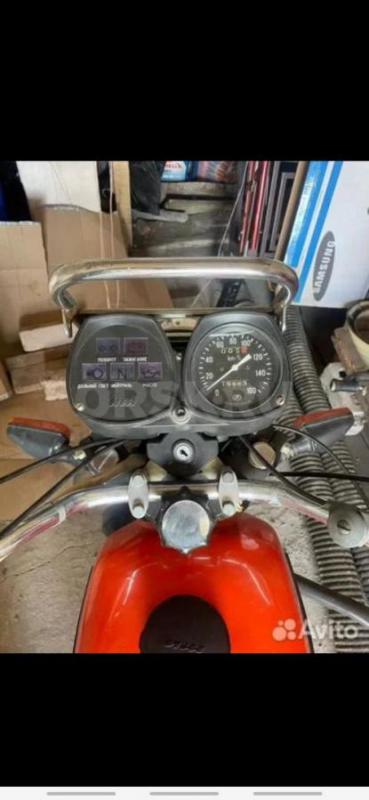 Продам мотоцикл ИЖ планета 5 в достойном состоЯнии, сделан капитальный ремонт двигателя, новый карбю - Орск
