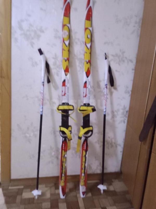 продам детские лыжи 4-5 лет, полужесткие крепления. - Орск